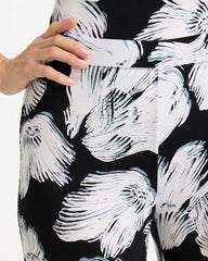 Black Travelers™ Knit Abstract Floral Cropped Pants