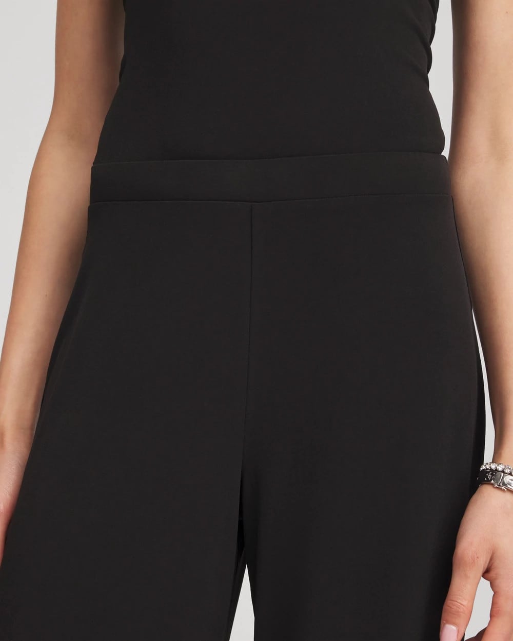 Black Travelers™ Knit Wide-Leg Pants