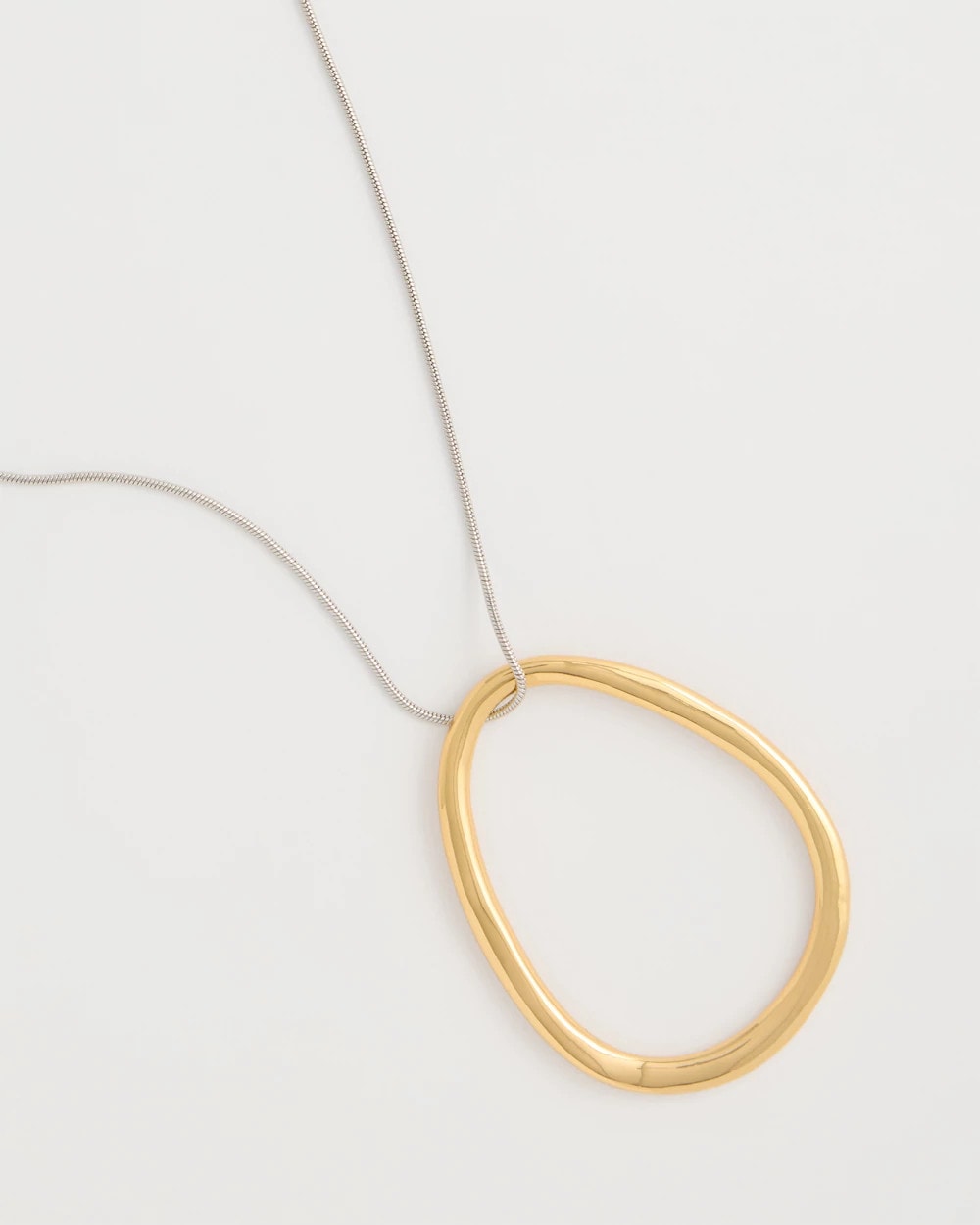 Mixed Metals Mixed Metal Circle Pendant Necklace