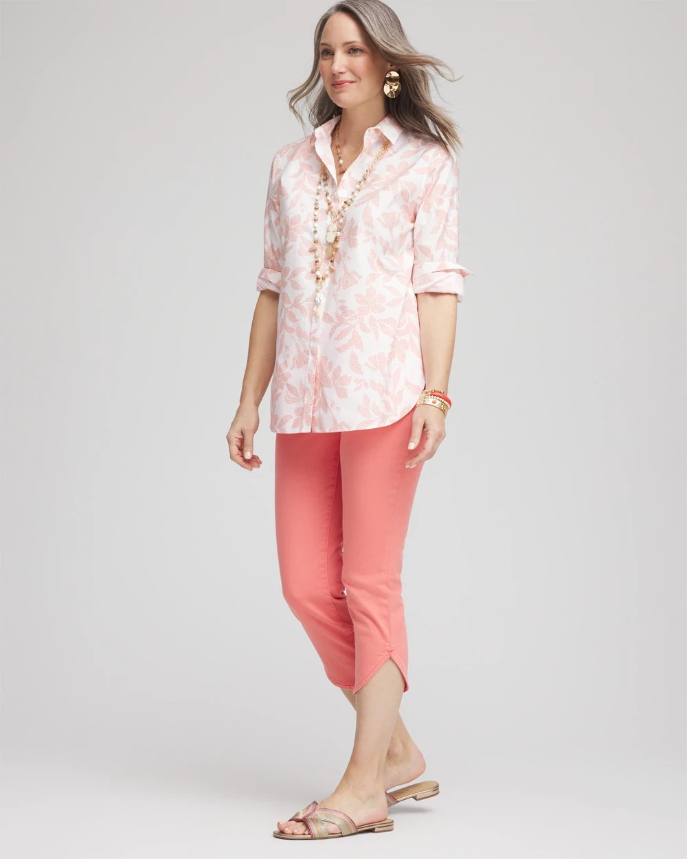 Melon Mambo Pull-On Dolphin-Hemmed Capri Jeans