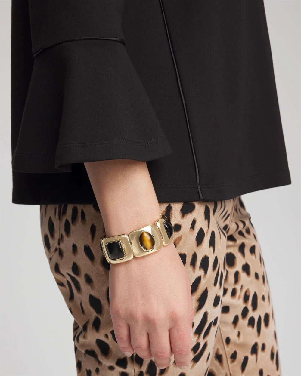 Neutral Neutral Gold Stretch Bracelet