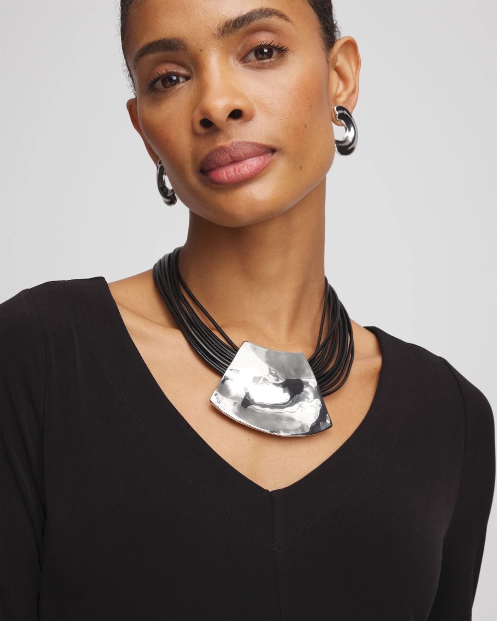 Black/Silver Pendant Bib Necklace